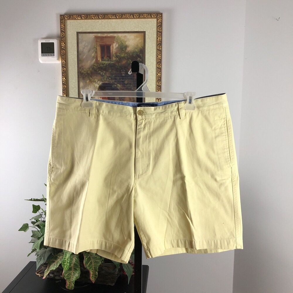 Chaps Men's Yellow Shorts 42 Flat Front 100% Cotton Bermuda Inseam 8.5” Mid Rise